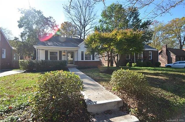 2216 Wilmore Dr — Photo 3