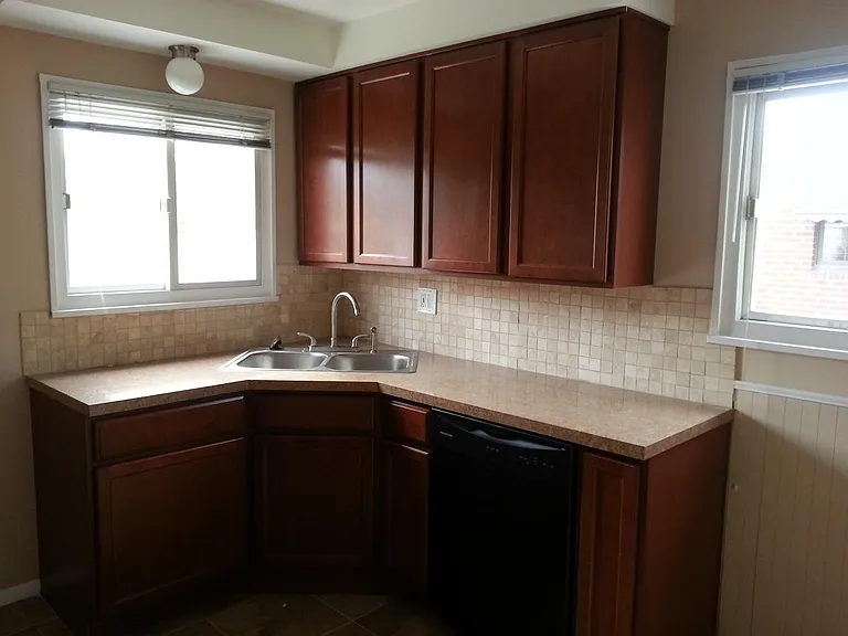 33381 Florence St — Photo 7