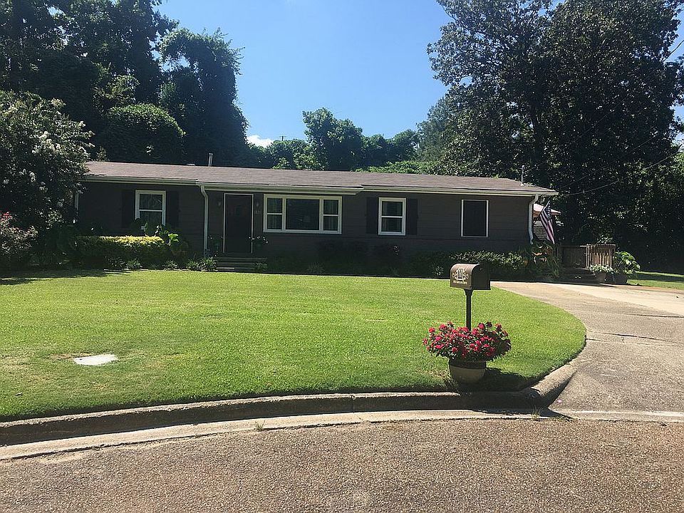 1st image of 1826 Skipland Dr