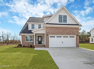 3275 School View Dr, Farmville, NC 27828