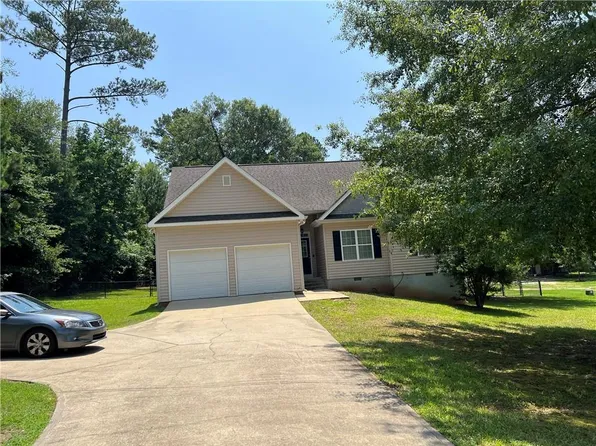 102 Persimmon Ln NW, Milledgeville, GA 31061