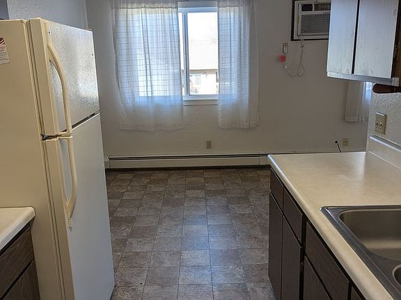 3rd image of 415 E Luverne St APT 8