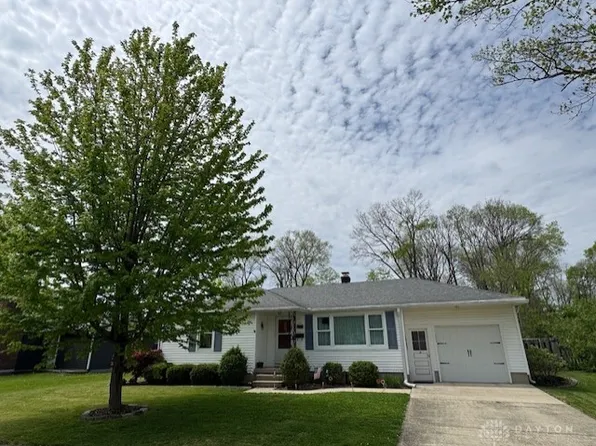 509 Wolf Ave, Englewood, OH 45322