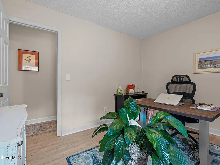 265 Longleaf Dr — Photo 23