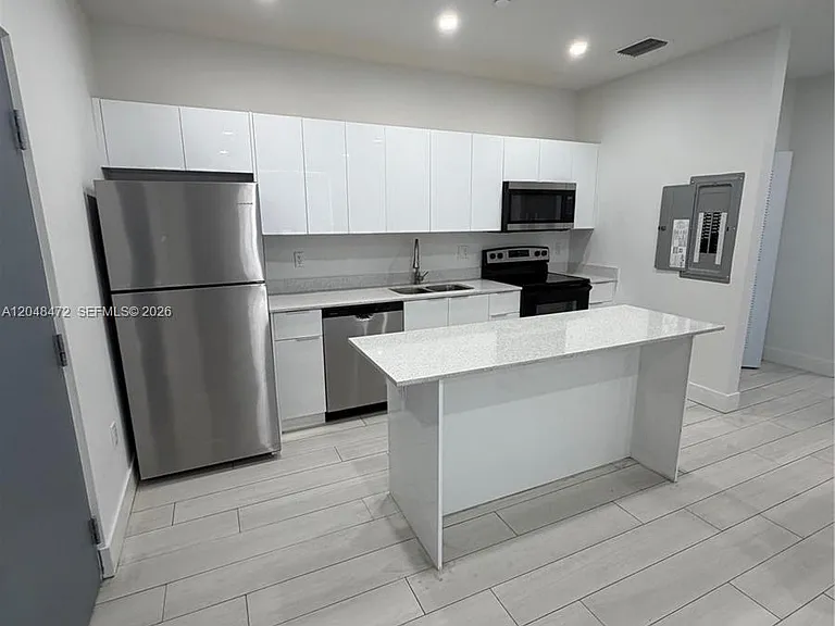 879 E 24th St #203 — Photo 3