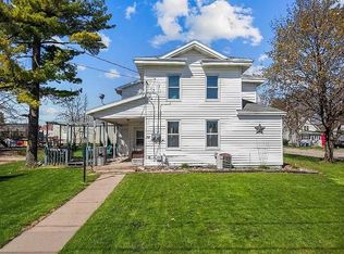 34 N 2nd St, Winneconne, WI 54986