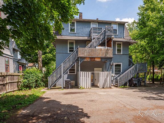 4th image of 908 S Park St