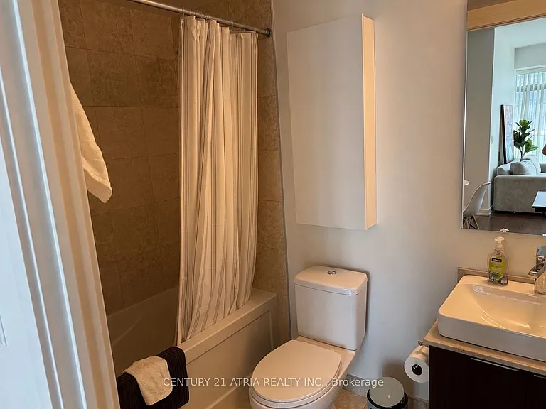 14 York St #1002 — Photo 13