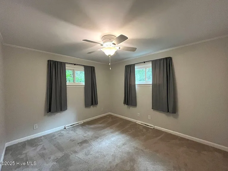 440 E Massachusetts Ave — Photo 27