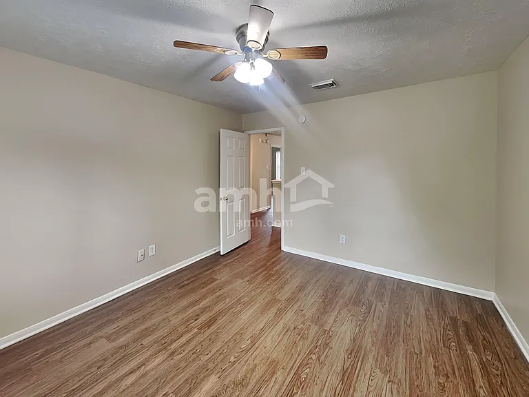 26887 Castlecliff Ln — Photo 21