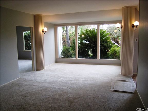4th image of 14365 Trumball St