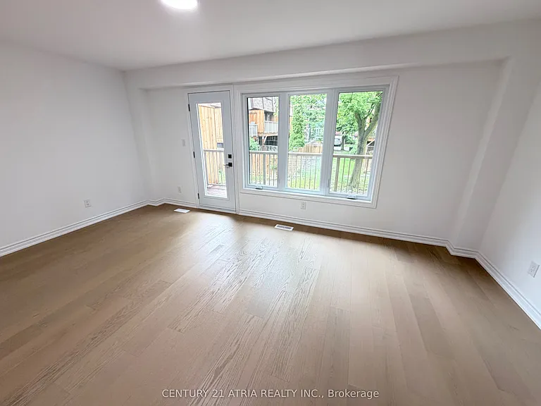 11 Plaisance Rd #5 — Photo 8
