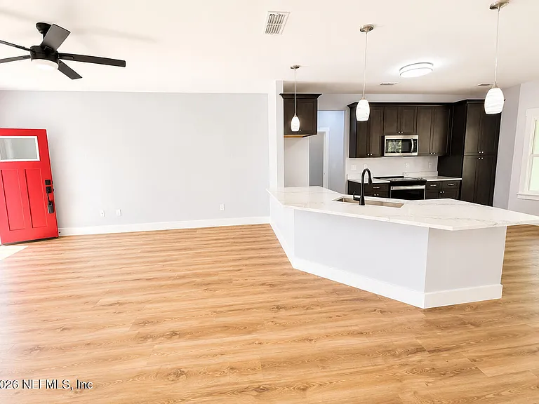 971 Irma Way — Photo 4