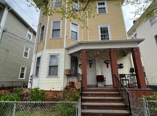 82 Wallace St, Providence, RI 02909