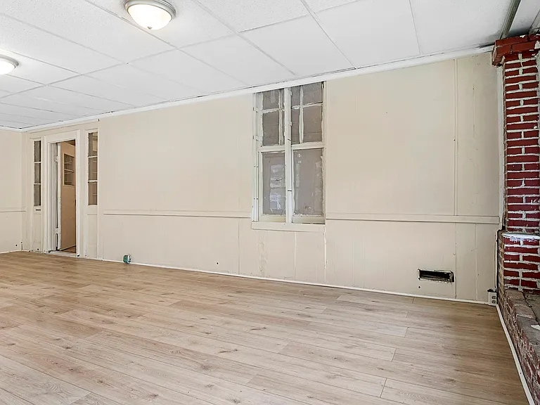 1394 Ross St — Photo 22