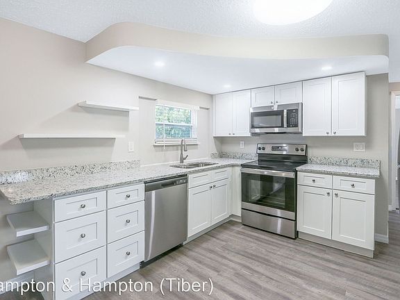 4th image of 3631 Oakhurst Dr