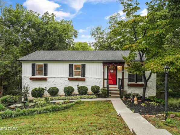 915 Danville Cir, Knoxville, TN 37923