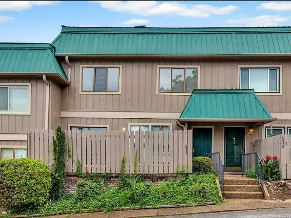 2225 Golf Rd SW APT 211, Huntsville, AL 35802