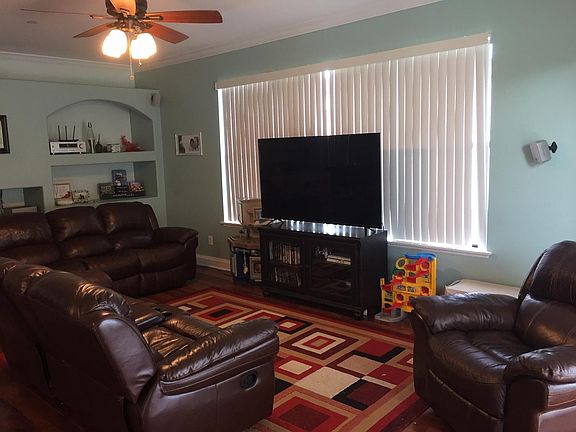 3rd image of 9633 Moss Rose Way