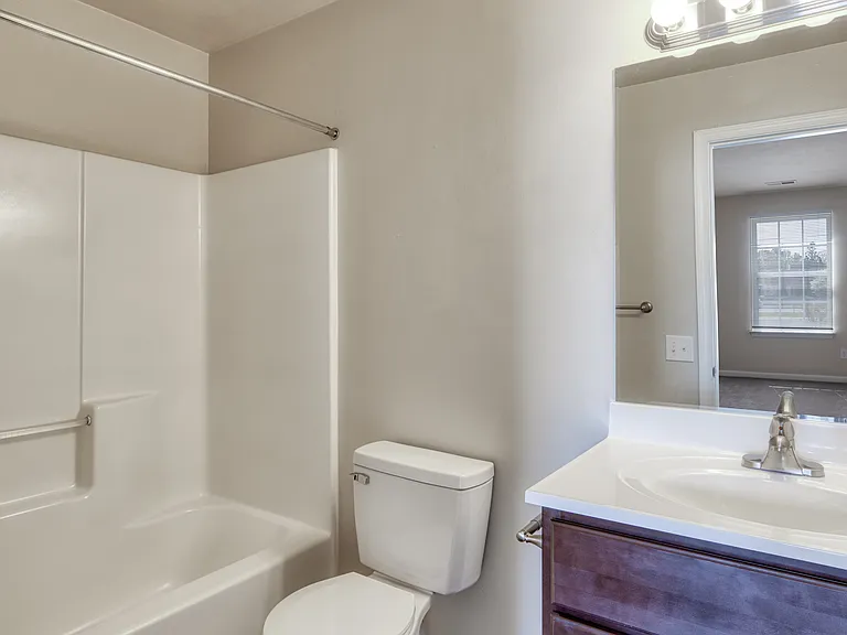 North Beach Apartments — Photo 50