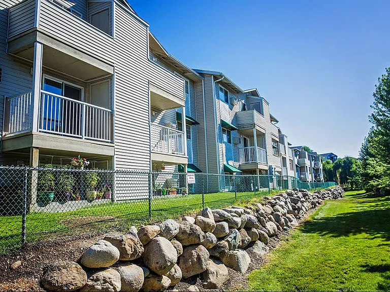 Eagle Pointe — Photo 14