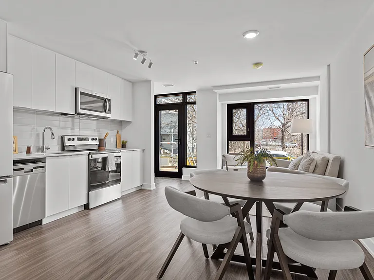 1354 Carling Ave — Photo 10