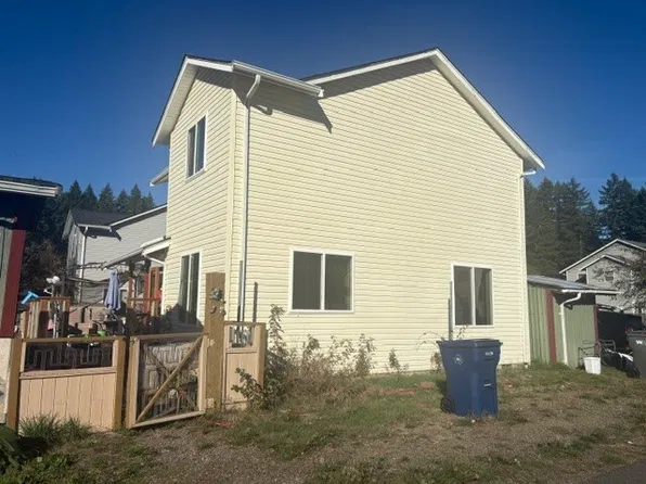 1100 Emens Avenue N, Darrington, WA 98241