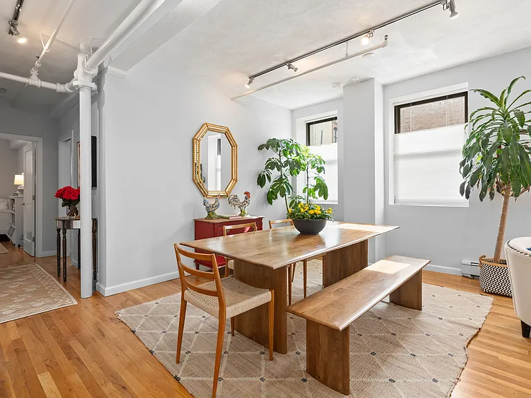 34 Plympton St #1 — Photo 5