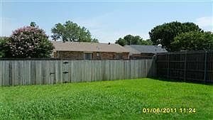 2nd image of 5605 Perrin St