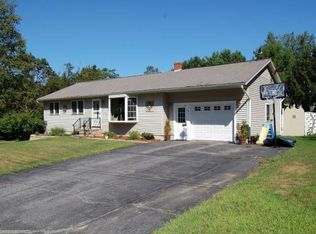 21 Oak St, Jay, ME 04239