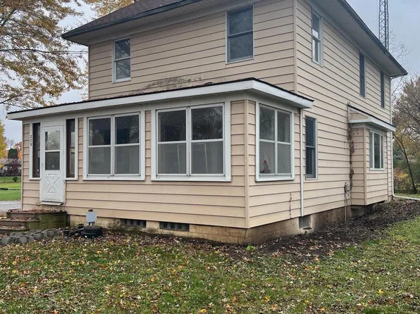 229 Mill St, Saint Clair, MN 56080