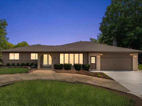 2532 Belle View Dr