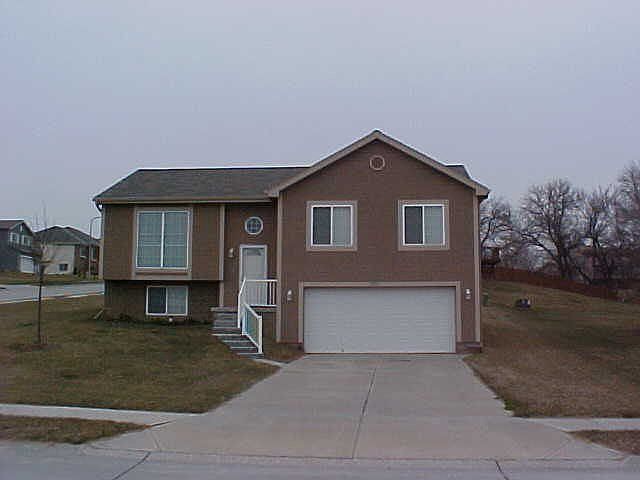 1st image of 2914 Yorktown St