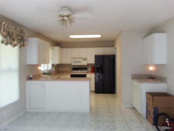 2nd image of 7 Stratford Place