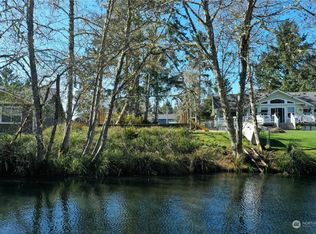 812 Falls Of Clyde Loop SE, Ocean Shores, WA