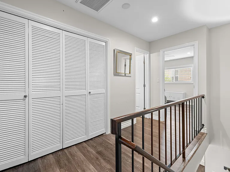 545 E Cypress Ave #F — Photo 17