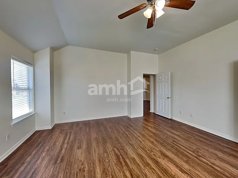 2619 Hopkins Dr — Photo 16