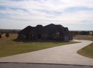 4530 Indian Tree Ct, Benbrook, TX 76126