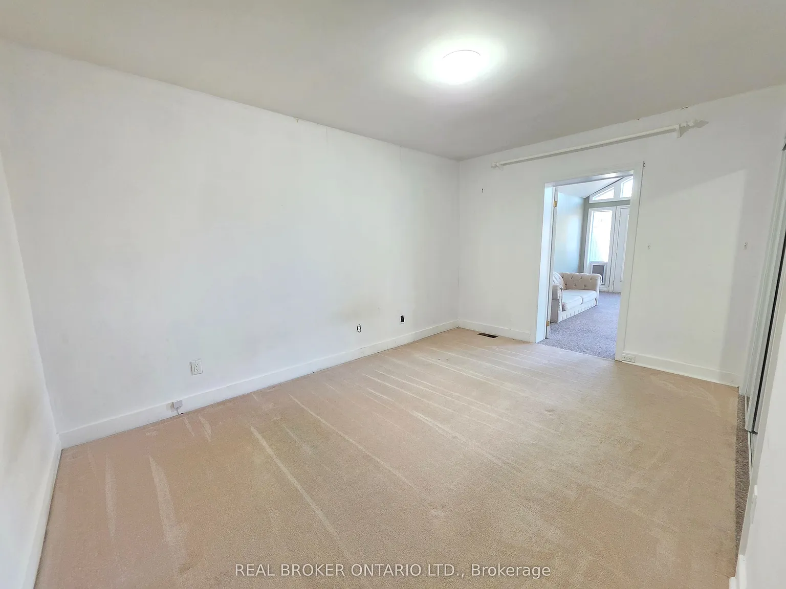 4 bed, $3,200 — Photo 3