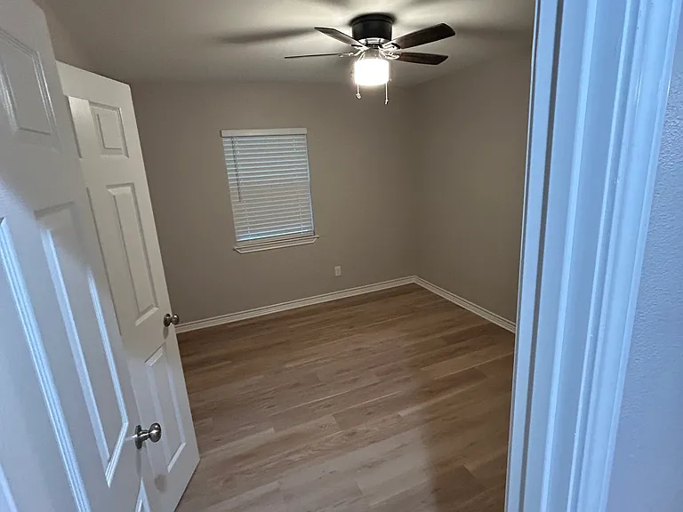 1836 Melba Dr — Photo 8