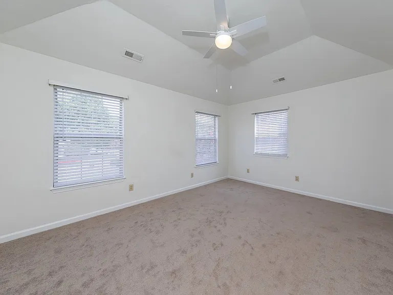 308 Ferguson Bnd — Photo 17