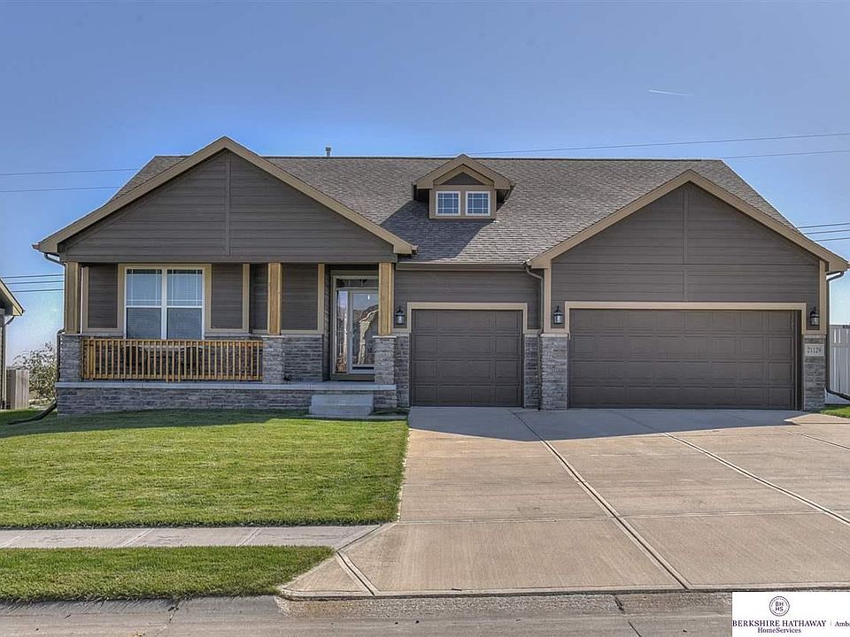 1st image of 21129 Quarry Ln