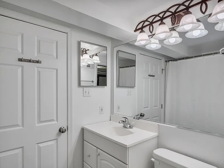 1905 S St NW #3 — Photo 16