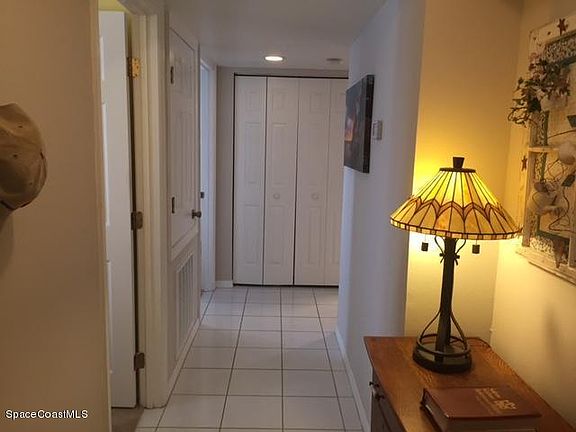 4th image of 650 S Brevard Ave APT 1421
