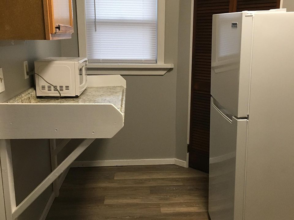 2nd image of 18 5th St
