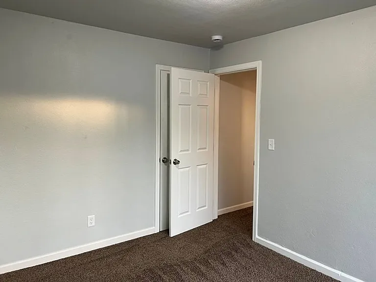 521 & 531 Gerth Ave NW — Photo 15