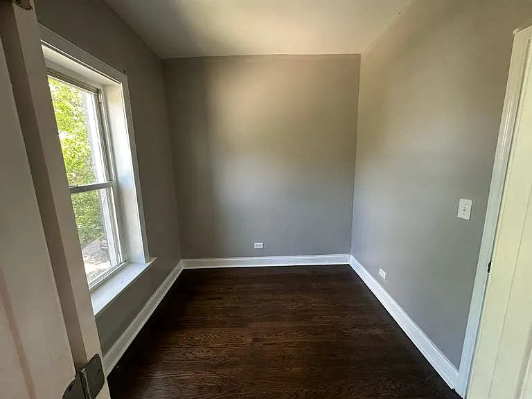 7108 S Drexel Ave #1 — Photo 4