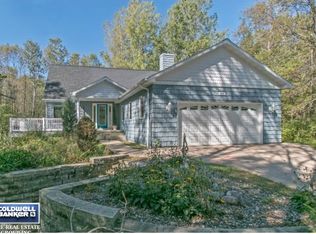 881 Sherwood St, Green Bay, WI 54313