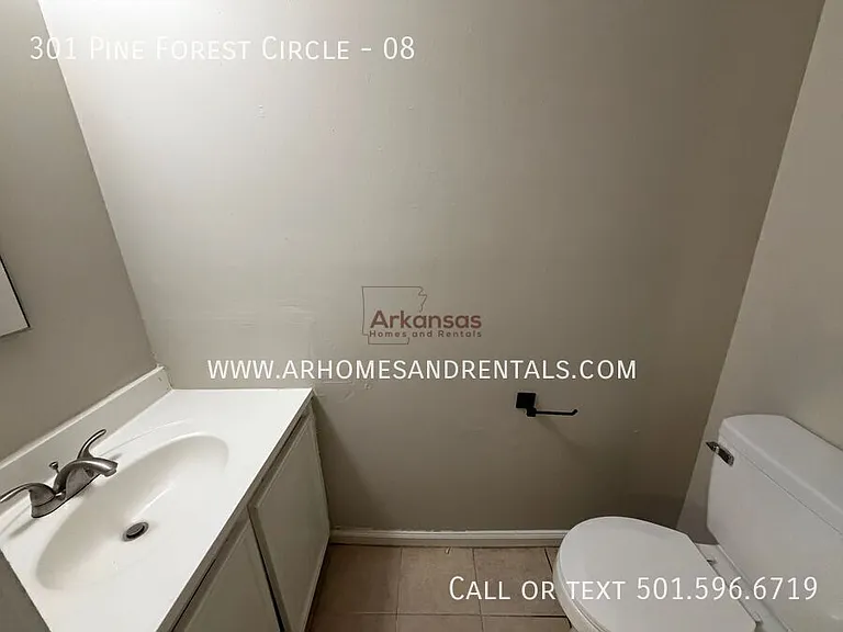 301 Pine Forest Cir #8 — Photo 12