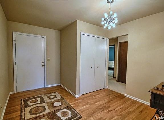 3rd image of 28856 Lake Park Dr